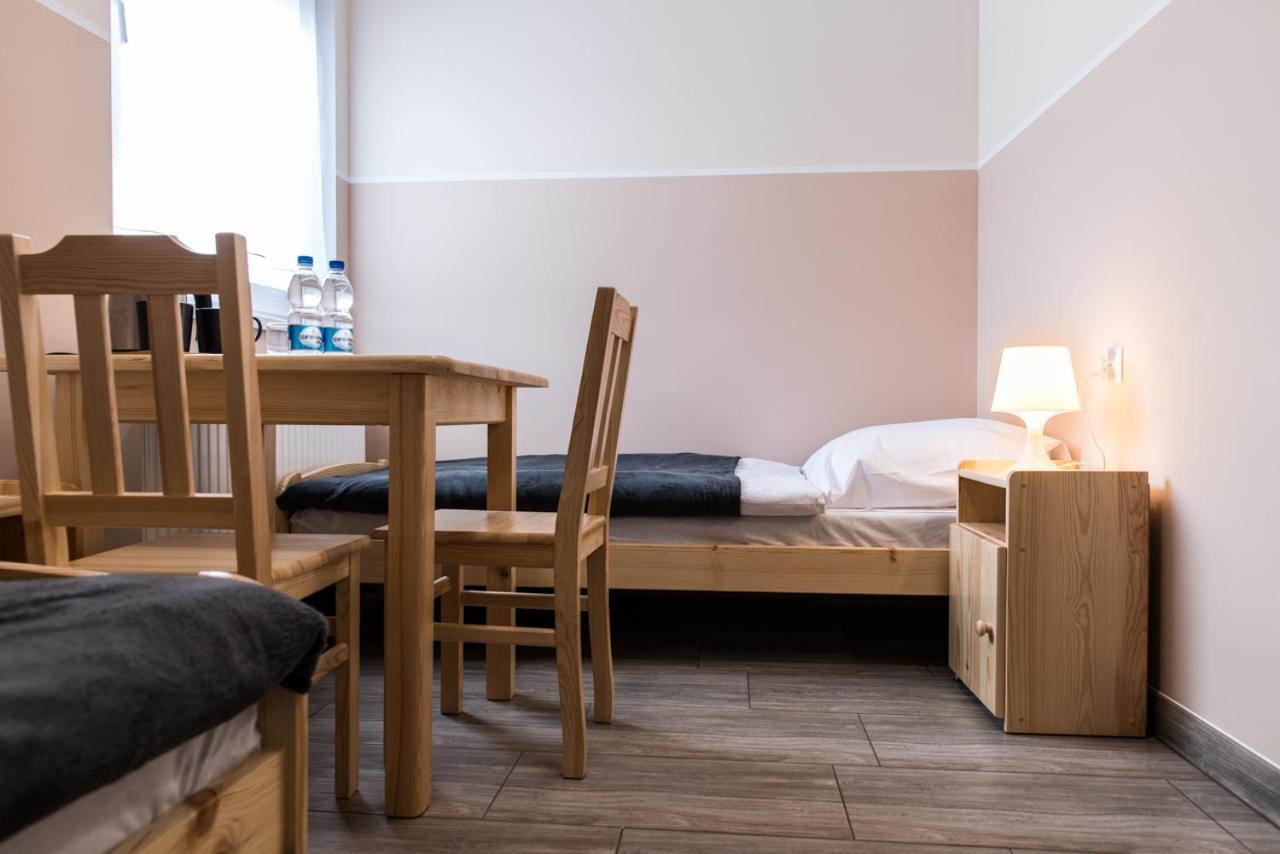 Dom Wycieczkowy "Na Stadionie" Hotel Kłodzko Kültér fotó