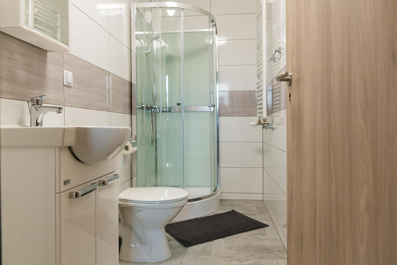 Dom Wycieczkowy "Na Stadionie" Hotel Kłodzko Kültér fotó