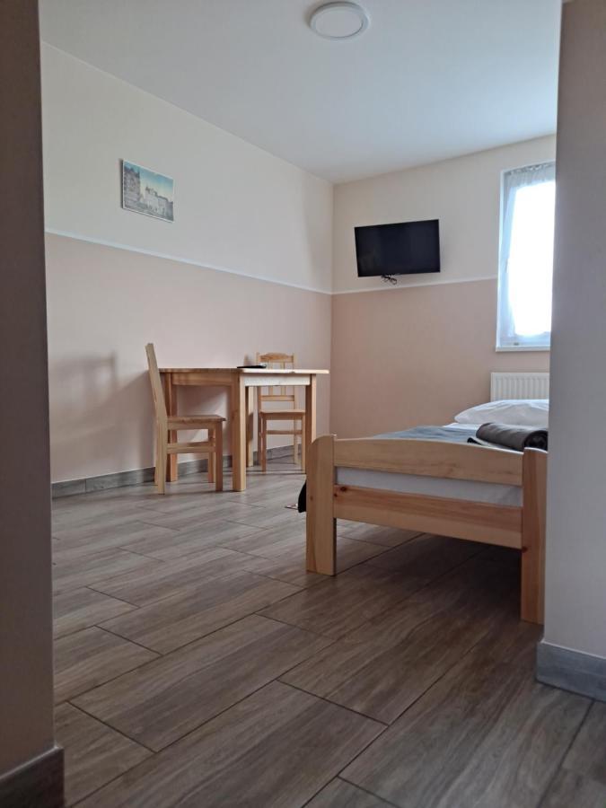 Dom Wycieczkowy "Na Stadionie" Hotel Kłodzko Kültér fotó