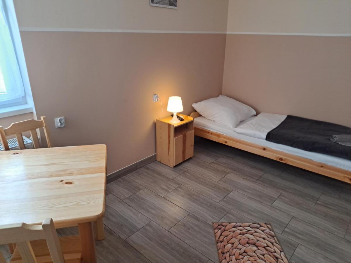 Dom Wycieczkowy "Na Stadionie" Hotel Kłodzko Kültér fotó