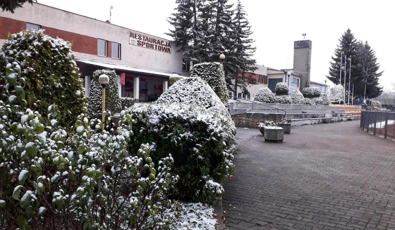 Dom Wycieczkowy "Na Stadionie" Hotel Kłodzko Kültér fotó